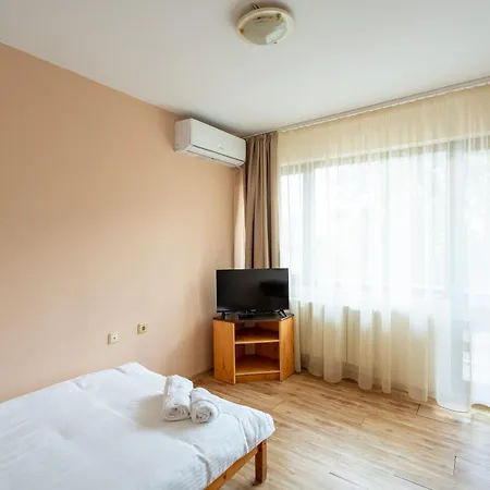 Hotel ямболен 2*