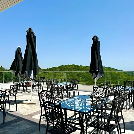 ямболен Ξενοδοχείο Turnava