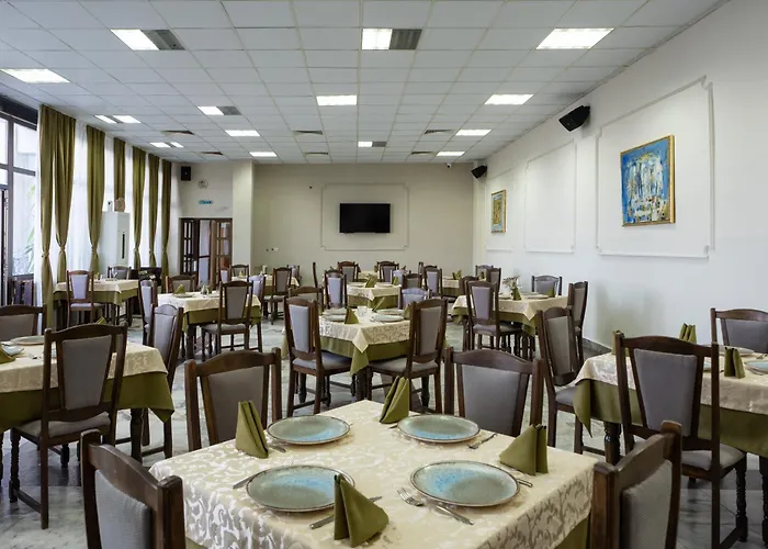 ямболен 酒店 2*