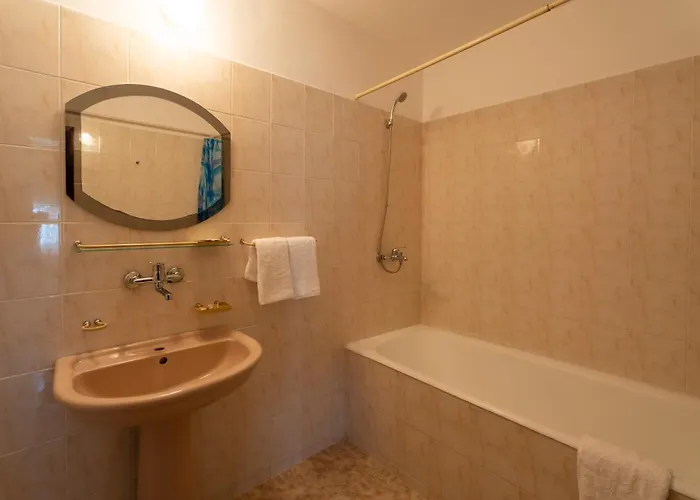 ямболен Turnava