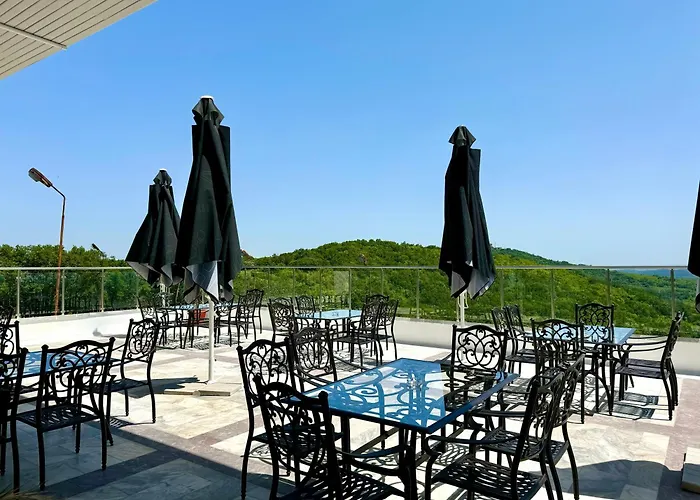 ямболен 酒店 Turnava