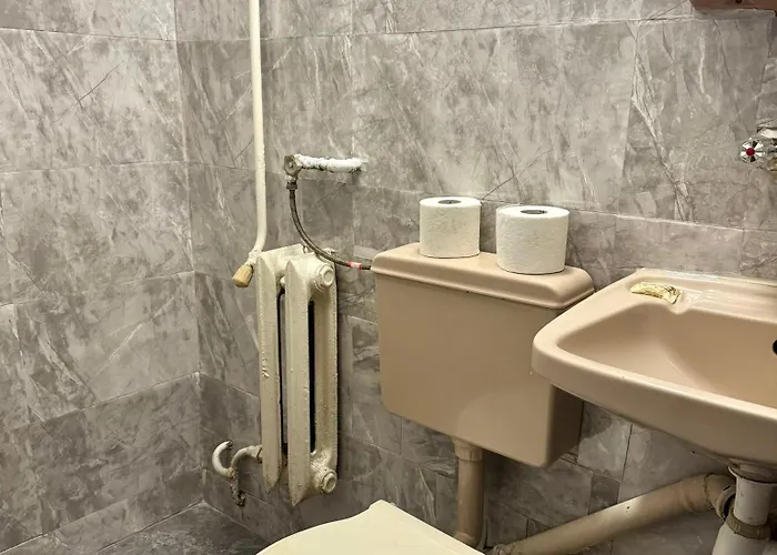 ямболен 酒店 2*